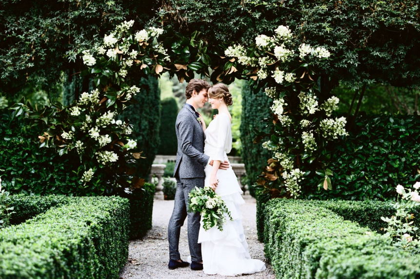 have wedding at a botanical garden